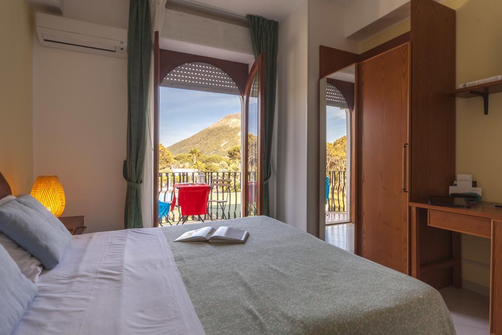 Hotel Orsa Maggiore Vulcano (Isola) Exterior foto